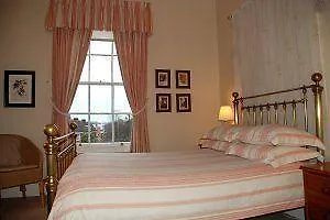 Abbeyfields Hotel 4*